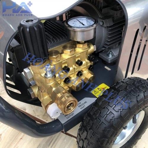 Máy Rửa Xe Cao Áp Luba 3Kw LT3S4-18127