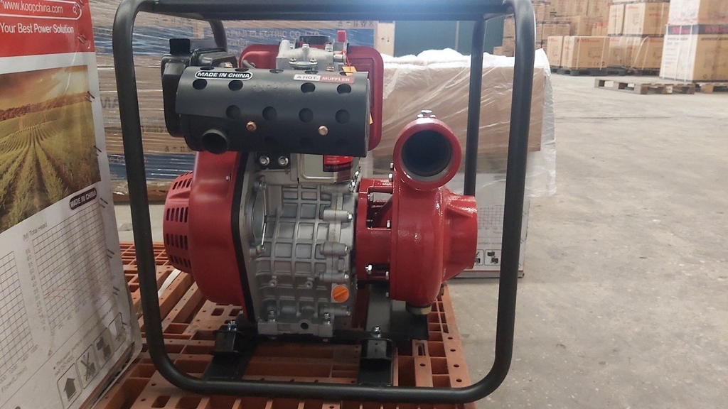 Máy Bơm Nước Chạy Dầu Koop 6.6Kw KDP100CB