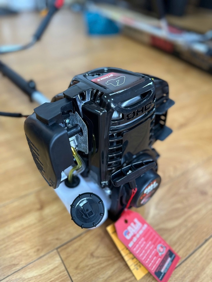 Máy Cắt Cỏ 1KW 4 Thì Cali CL35-D Đen