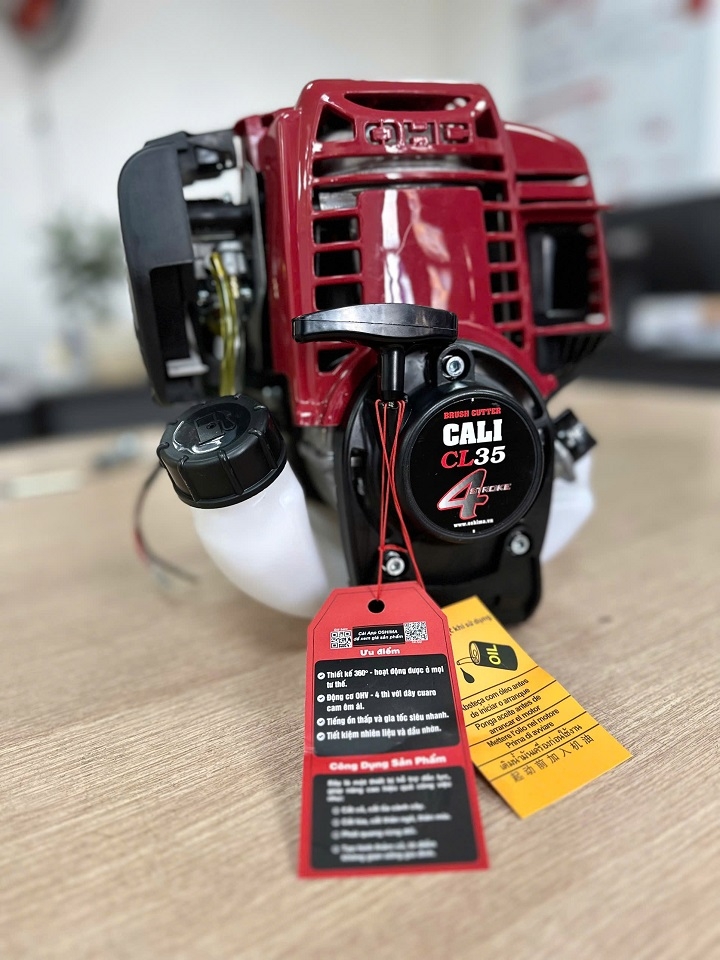 Máy Cắt Cỏ 4 Thì Cali 1KW CL35 Đỏ