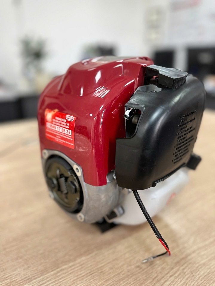 Máy Cắt Cỏ 4 Thì 1KW Cali CL35 Đỏ