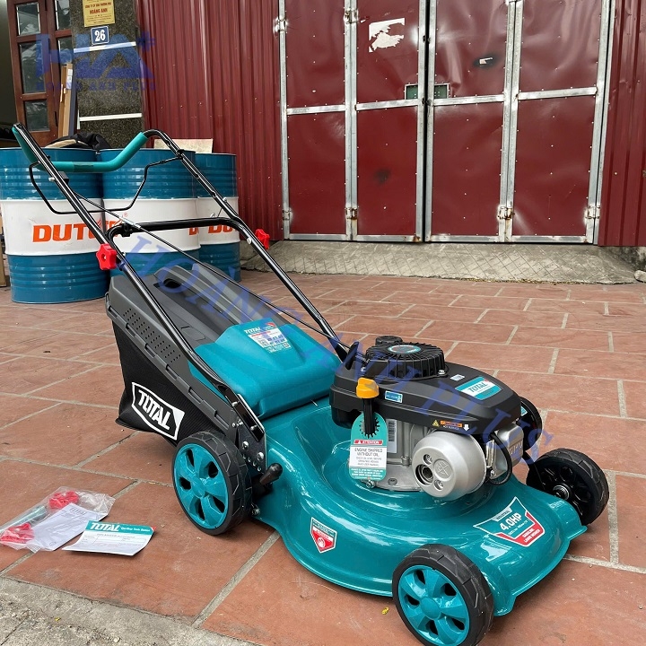 Máy Cắt Cỏ Đẩy Tay Total Chạy Xăng 4HP TGT141181