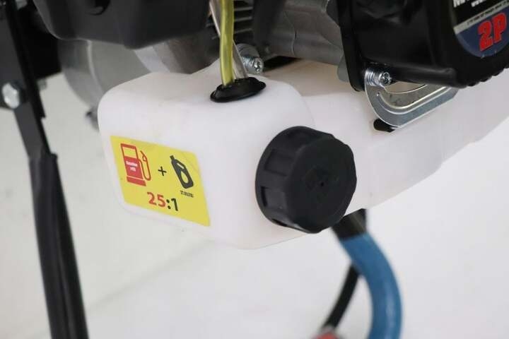 Máy Khoan Đất 1.8Kw 2 Thì Mitsukaisho 2P
