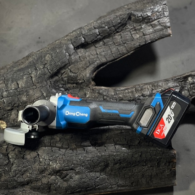 Máy Mài Góc Dùng Pin 20V Dongcheng DCSM03-100 1 Pin 1 Sạc