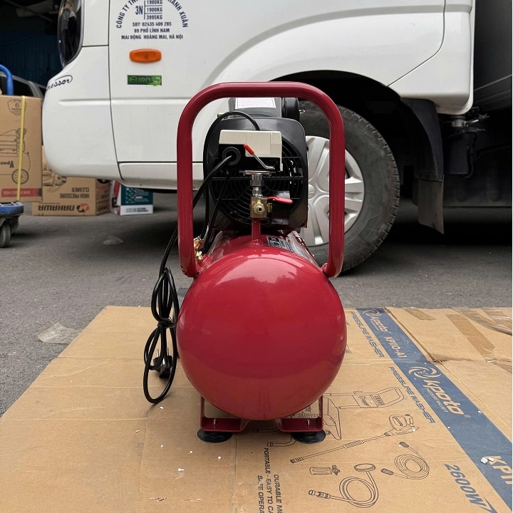 Máy Nén Khí Có Dầu Star 2250W 30L ST30PRO