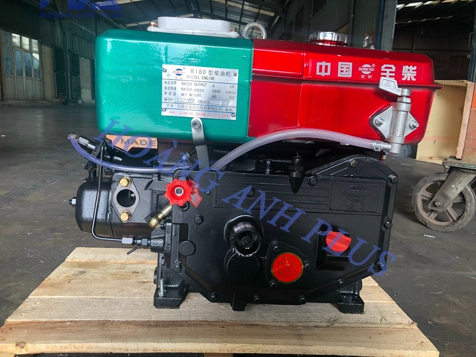Máy Nổ Dầu Quantrai 8HP QT R180 (D8 Nước)
