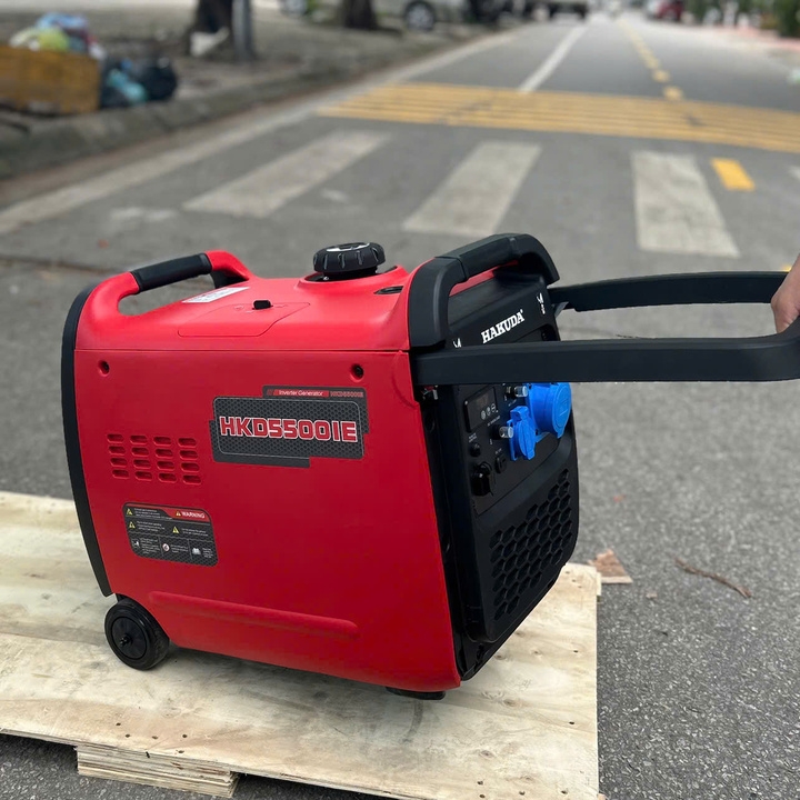Máy Phát Điện 5KW Chạy Xăng Inverter Hakuda HKD5500IE Siêu Cách Âm