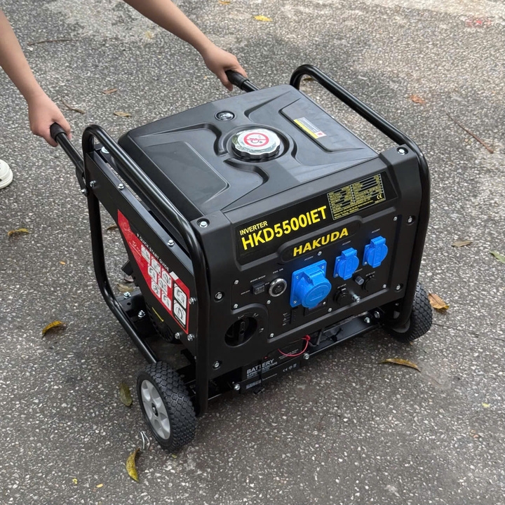 Máy Phát Điện Chạy Xăng 5KW Inverter Hakuda HKD5500IET