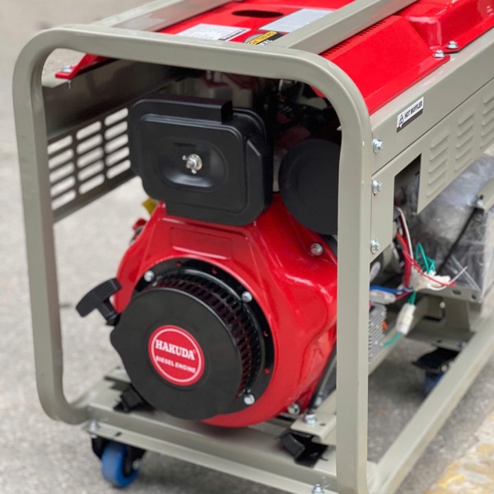 Máy Phát Điện 7KW Chạy Dầu Hakuda HKD7000P1T