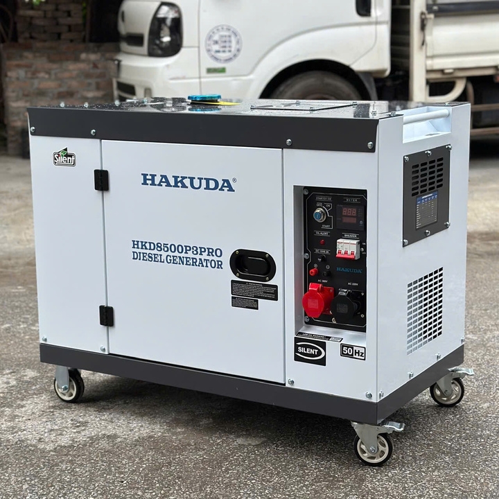 Máy Phát Điện 8KW Chạy Dầu Hakuda HKD8500P3PRO 3 Pha Siêu Cách Âm