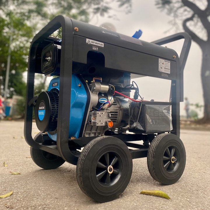 Máy Phát Điện Chạy Dầu 5KW Hakuda HKD5000P1T