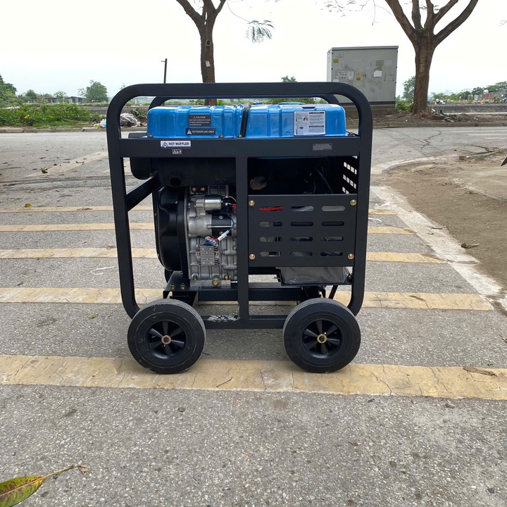 Máy Phát Điện Chạy Dầu 8KW Hakuda HKD8500P3T 3 Pha