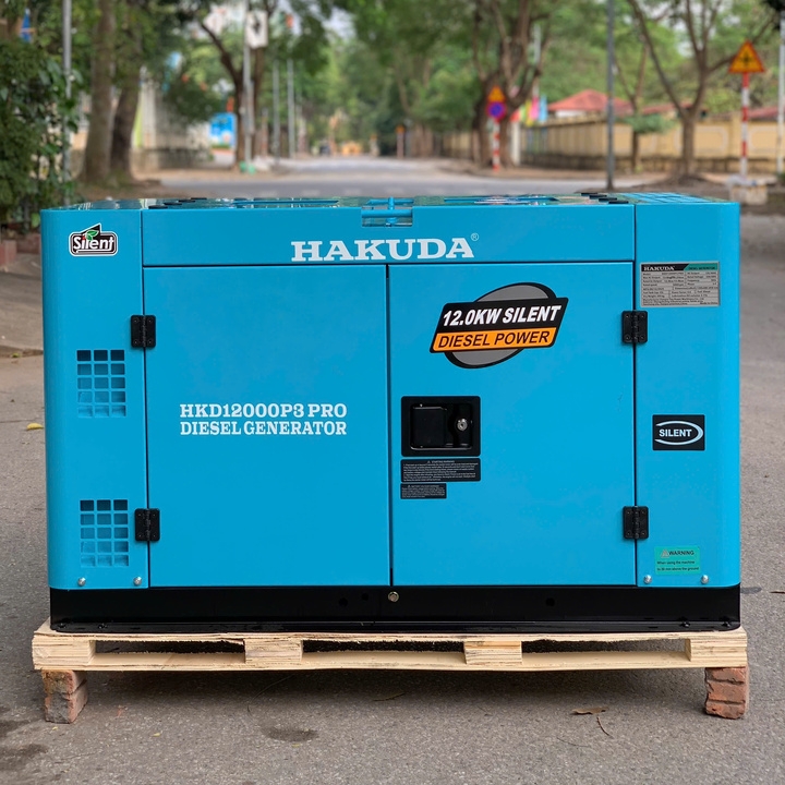 Máy Phát Điện 12Kw Chạy Dầu Hakuda HKD12000P3 PRO 3Pha Siêu Cách Âm