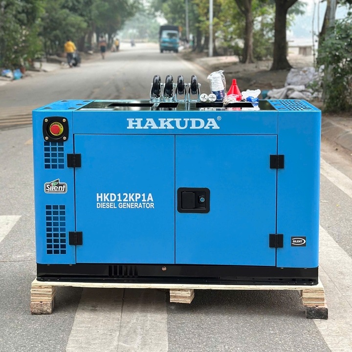 Máy Phát Điện 12Kw Chạy Dầu HKD12KP1A Hakuda Siêu Êm