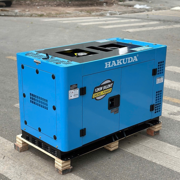 Máy Phát Điện 12Kw Chạy Dầu HKD12KP1A Hakuda Siêu Êm