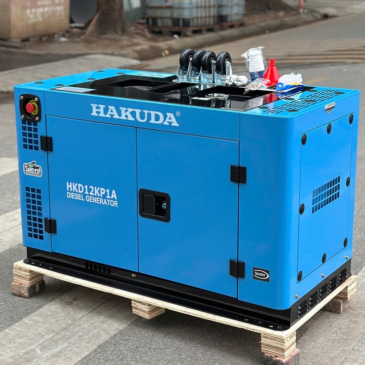 Máy Phát Điện 12Kw Chạy Dầu HKD12KP1A Hakuda Siêu Êm