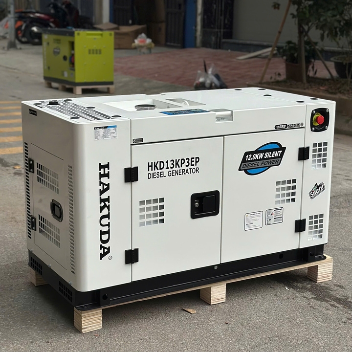Máy Phát Điện Chạy Dầu 12Kw 3 Pha Hakuda HKD13KP3EP