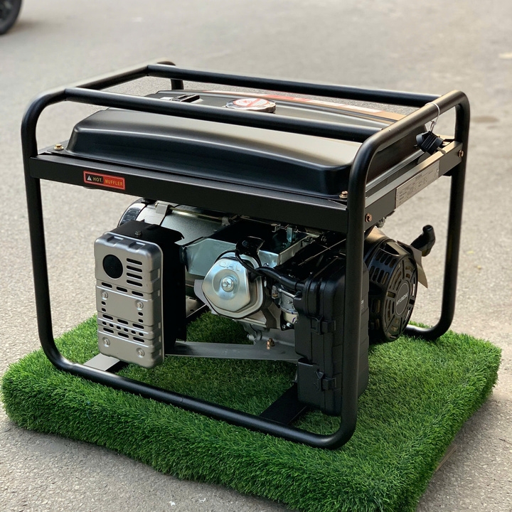 Máy Phát Điện Chạy Xăng Hyundai 5.0Kw-5.5Kw HY7000LE