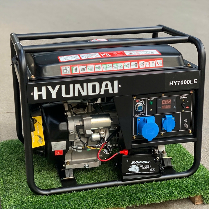 Máy Phát Điện Chạy Xăng Hyundai 5.0Kw-5.5Kw HY7000LE