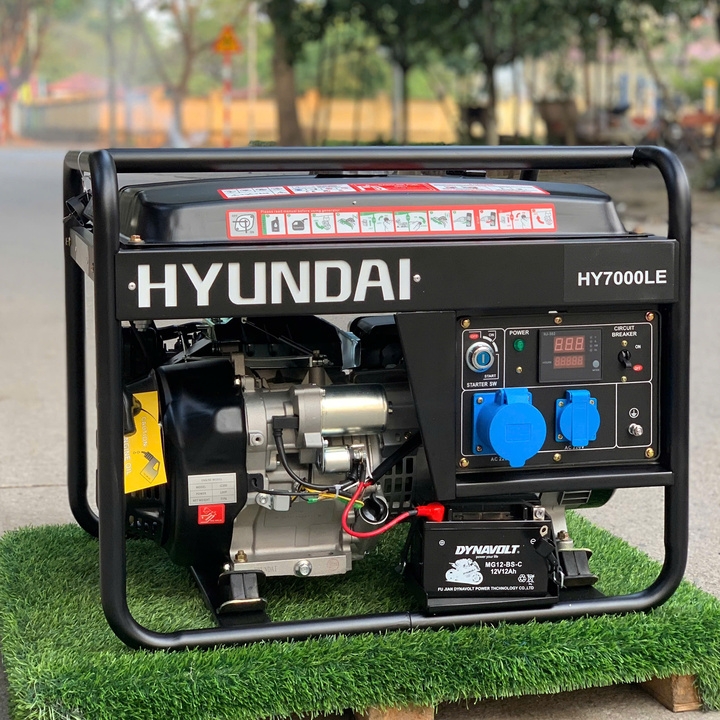 Máy Phát Điện Chạy Xăng Hyundai 5.0Kw-5.5Kw HY7000LE