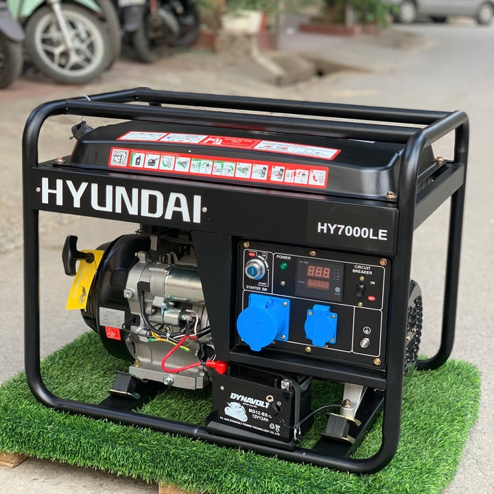 Máy Phát Điện Chạy Xăng Hyundai 5.0Kw-5.5Kw HY7000LE