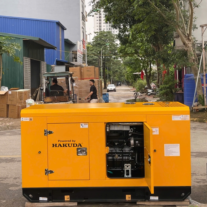 Máy Phát Điện Công Nghiệp Hakuda Chạy Dầu 25KVA HKD20KP3TC