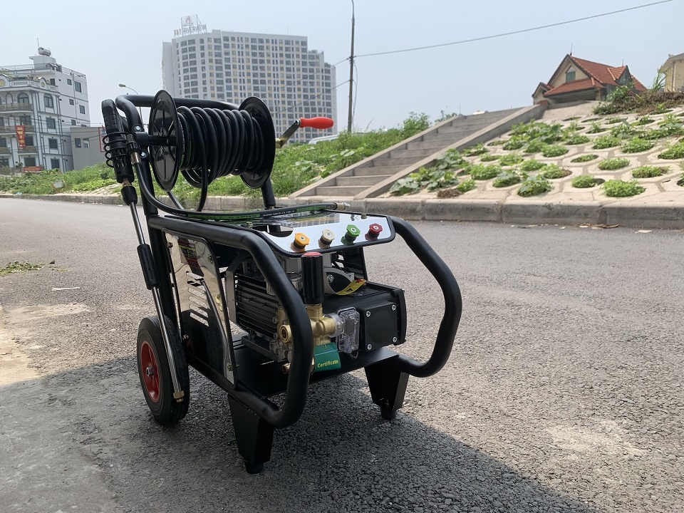 Máy Rửa Xe Cao Áp Toàn Phát 3Kw TP-LS3000 PRO 3 Pha