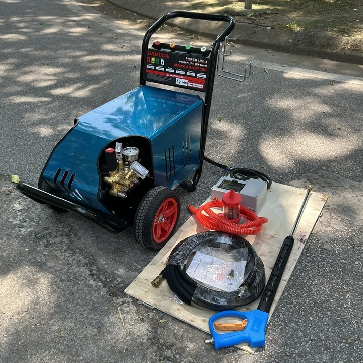 Máy Rửa Xe Công Nghiệp 7.5KW Hakuda MRXCAHKD7500