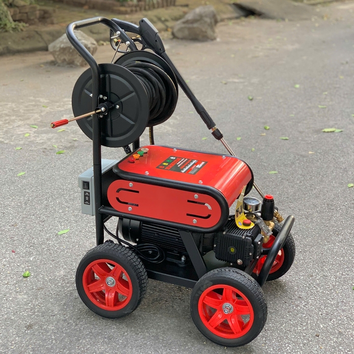 Máy Rửa Xe Công Nghiệp Hakuda MRXCAHKD3500 3.5KW