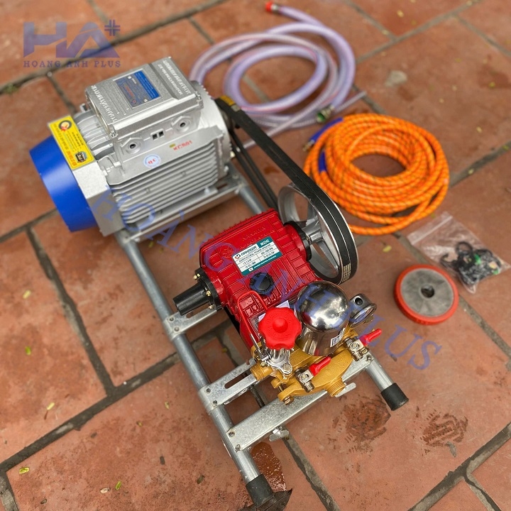 Máy Rửa Xe Dây Đai 1.5Kw Hoàng Anh