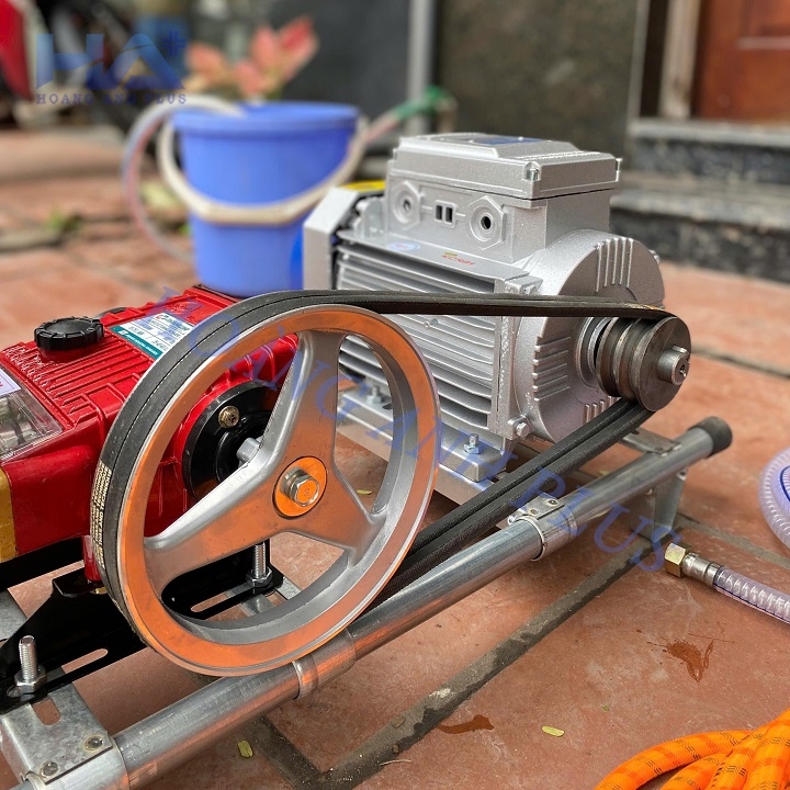 Máy Rửa Xe Dây Đai 1.5Kw Hoàng Anh