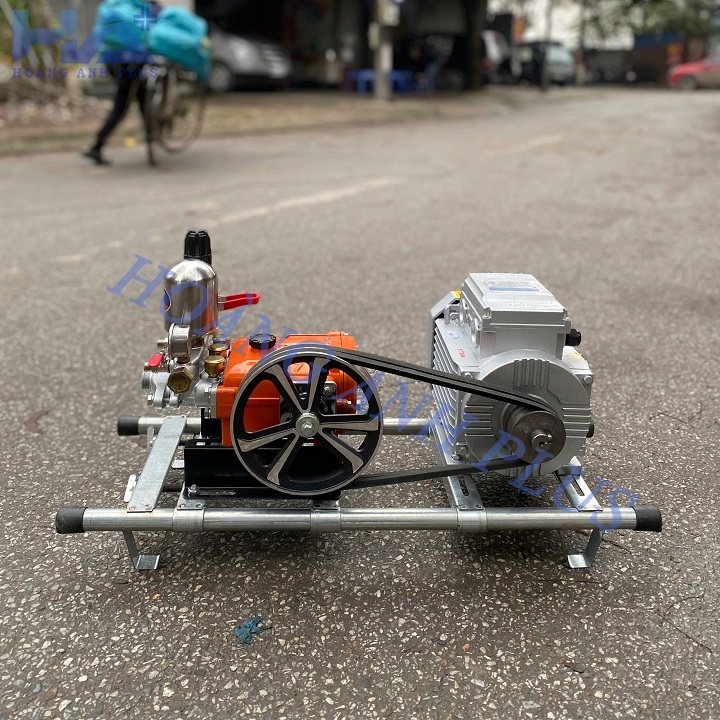 Máy Rửa Xe Dây Đai 2.2Kw Hoàng Anh