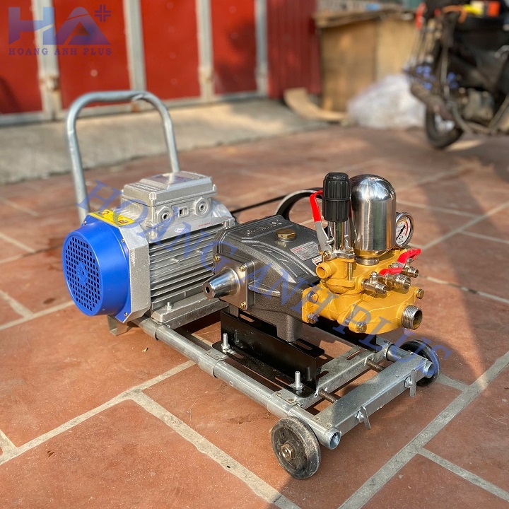 Máy Rửa Xe Dây Đai 4KW 3 Pha Hoàng Anh