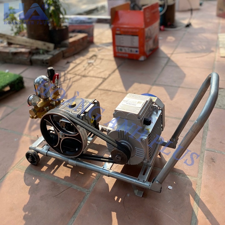 Máy Rửa Xe Dây Đai 4KW 3 Pha Hoàng Anh