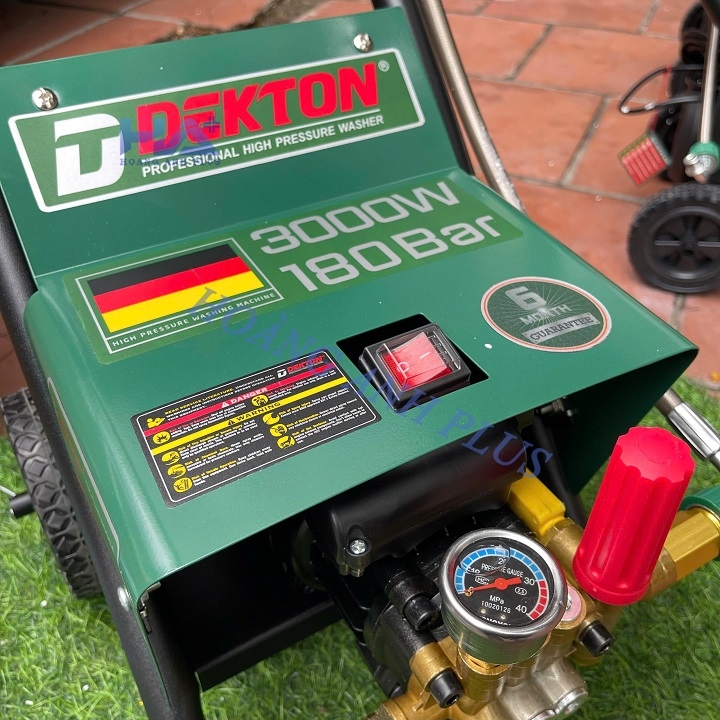 Máy Rửa Xe Dekton 3000W DK-CWR3000A