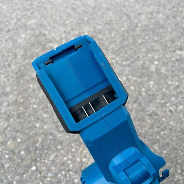 Máy Thổi Bụi Dùng Pin Dongcheng DCQF32 1 Pin 1 Sạc