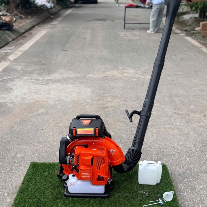 Máy Thổi Lá 2 Thì 2.7KW Hakuda HKDMTL2T2700
