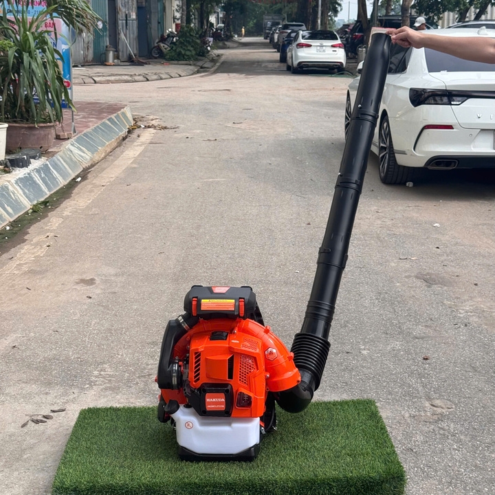 Máy Thổi Lá 2 Thì Hakuda HKDMTL2T3700 3.7KW