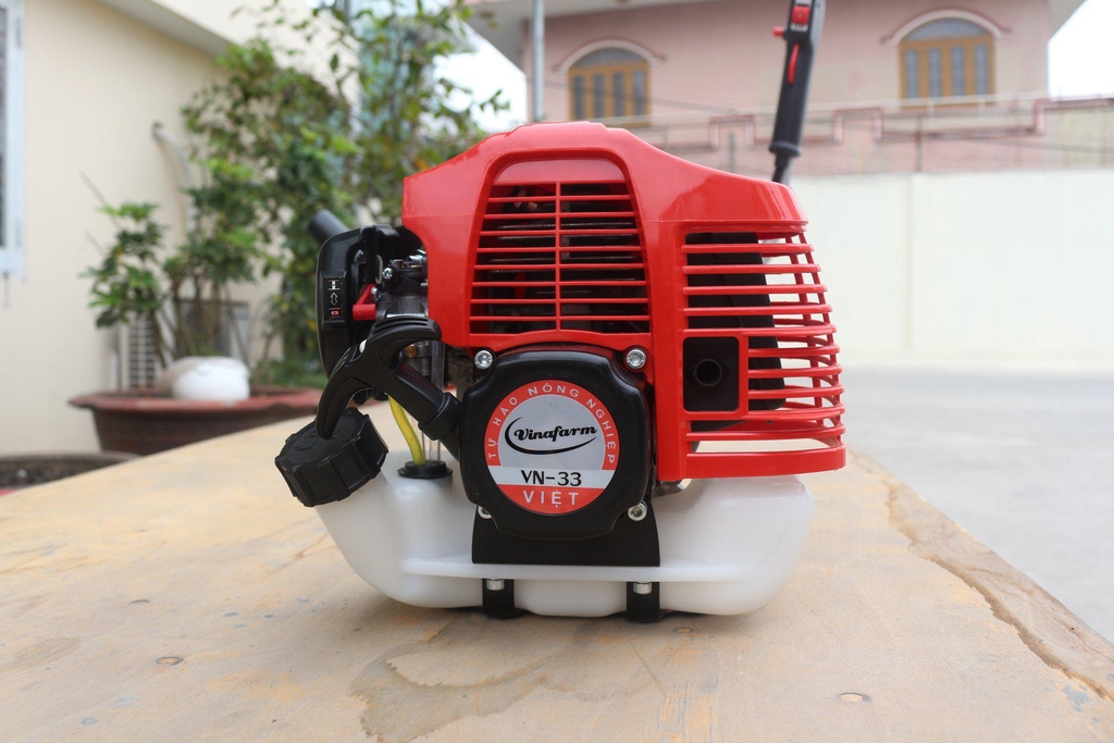 Máy Cắt Cỏ Vinafarm 2 Thì 970W VN-33