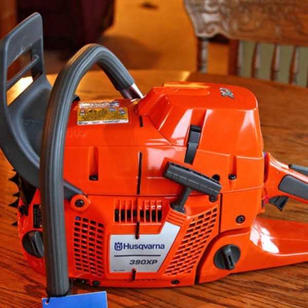 Máy Cưa Xích Husqvarna 390XP