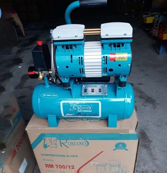 Máy Nén Khí Không Dầu Romano 840W ROMA750/12 12L