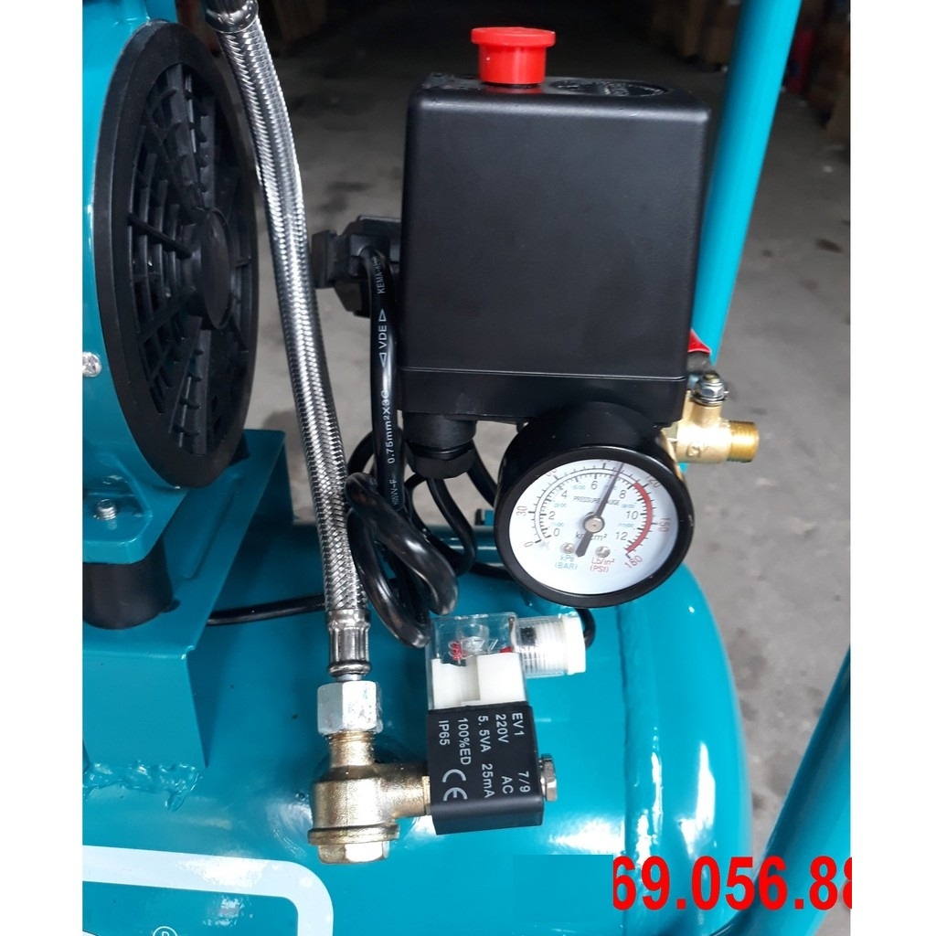 Máy Nén Khí Không Dầu Romano 840W ROMA750/12 12L