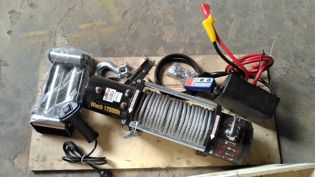 Tời Điện Kéo Xe Kenbo ATV 12000LBS-24V Có Tay Điều Khiển Từ Xa