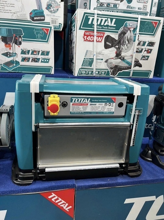 Máy Bào Cuốn Total 1500W TTKP15001