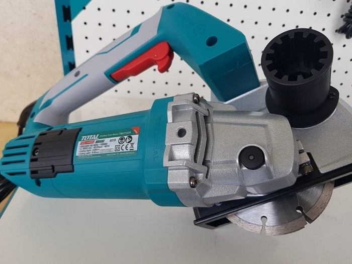 Máy Cắt Rãnh Tường Total 1500W TWLC1256