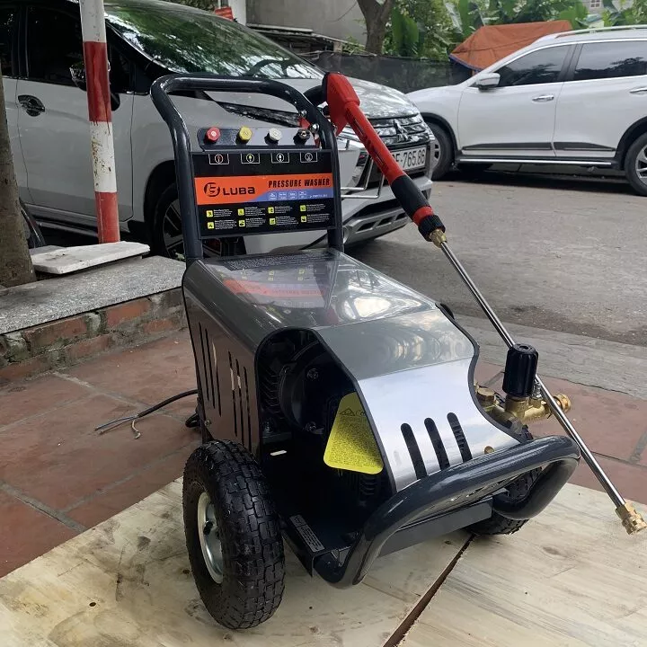Máy Rửa Xe Cao Áp Luba 3Kw LT3S4-2010