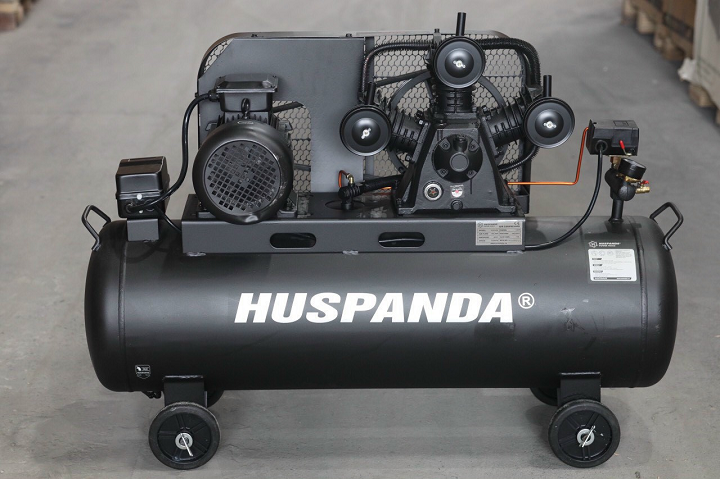 Máy Nén Khí Dây Đai Huspanda 5.5HP 225L HCD