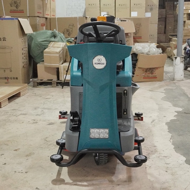 Máy Chà Sàn Liên Hợp Ngồi Lái Kumisai KMS 90B