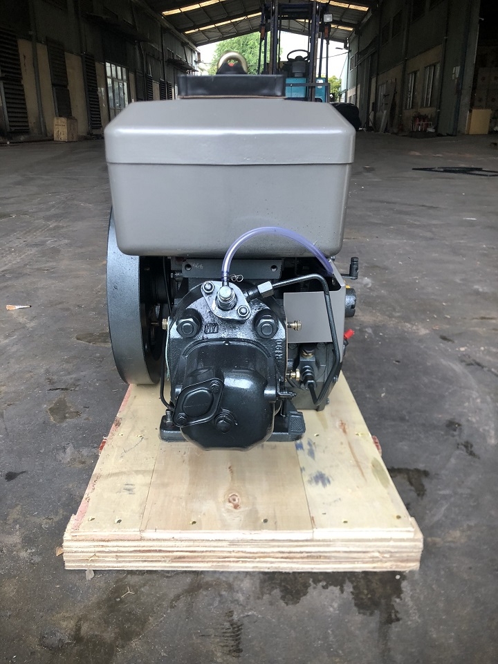 Máy Nổ Dầu Quantrai 10HP QT 190AD (D10 Nước Đề)