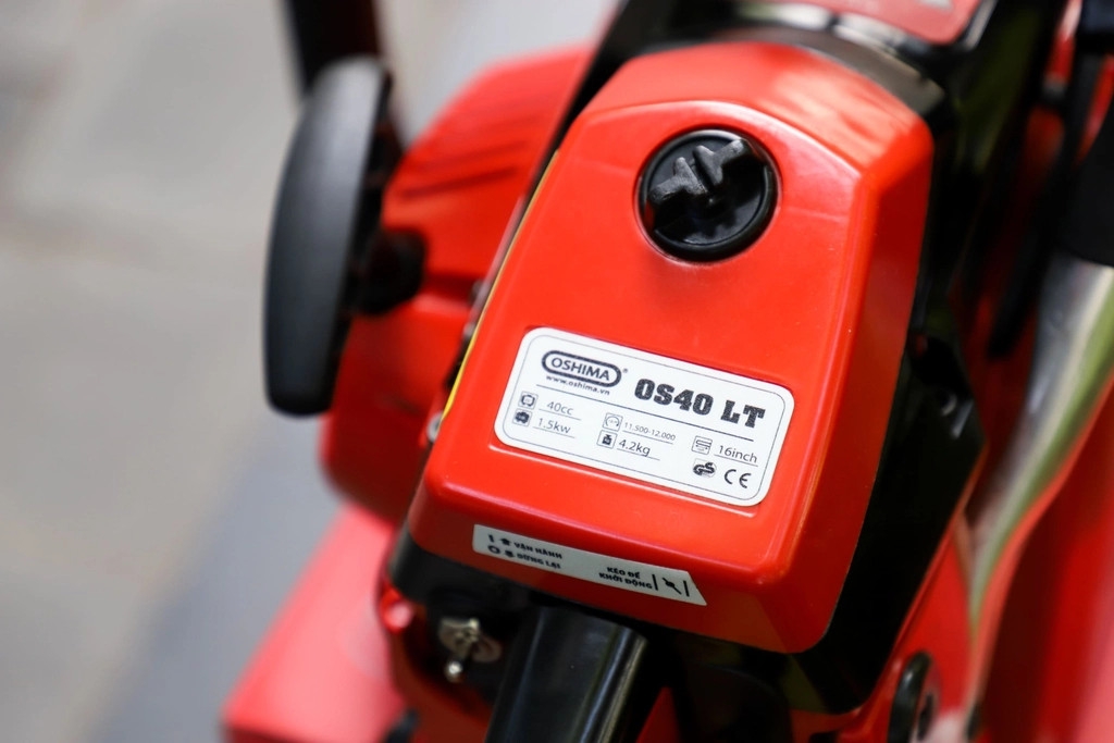 Máy Cưa xích 2 Thì 1.5KW Oshima OS40 LT 40CC Đỏ Đen